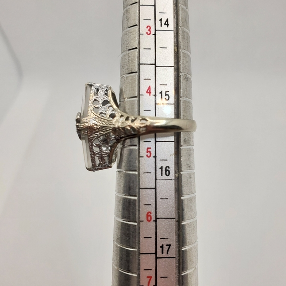 STUNNING VINTAGE 14k Art deco shield camphor ring - Picture 9 of 12